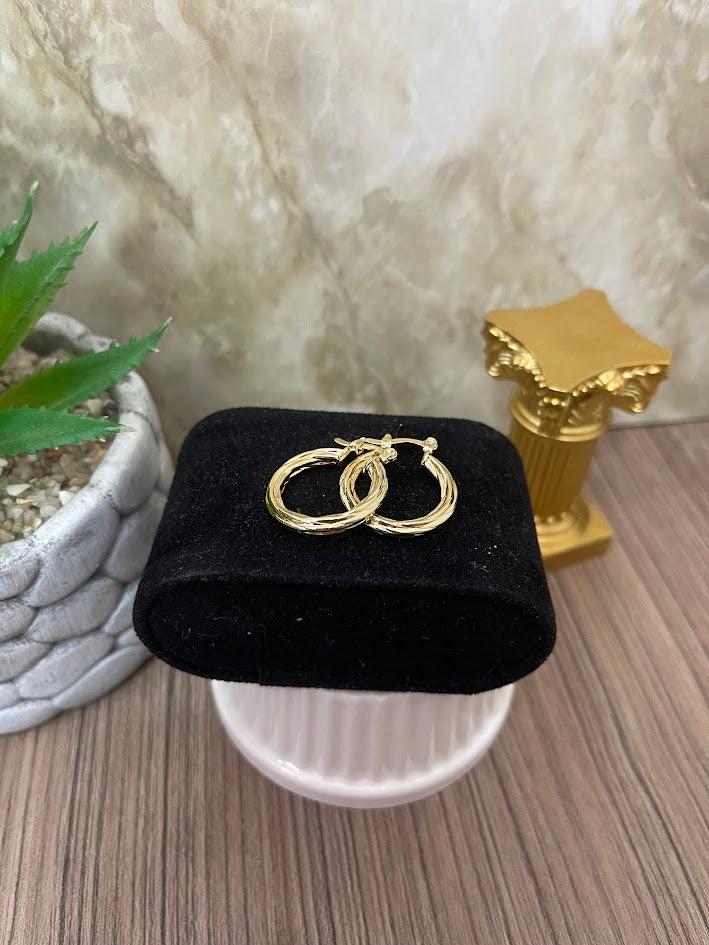 CANDONGA ENTORCHADA TUBO CUADRADO 20MM ORO LAMINADO