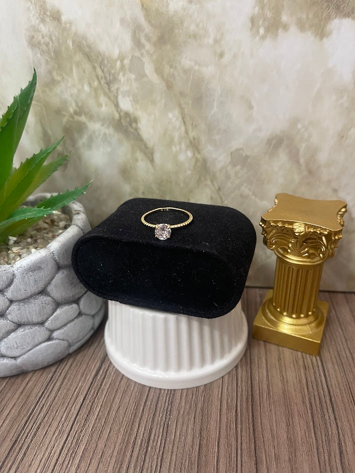 ANILLO ENTORCHADO SOLITARIO CIRCON 6MM T9 ORO LAMINADO