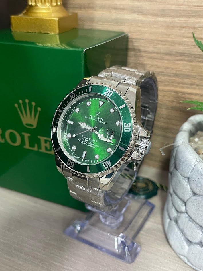 ROLEX CABALLERO PLATEADO ARO Y FONDO VERDE CON CALENDARIO