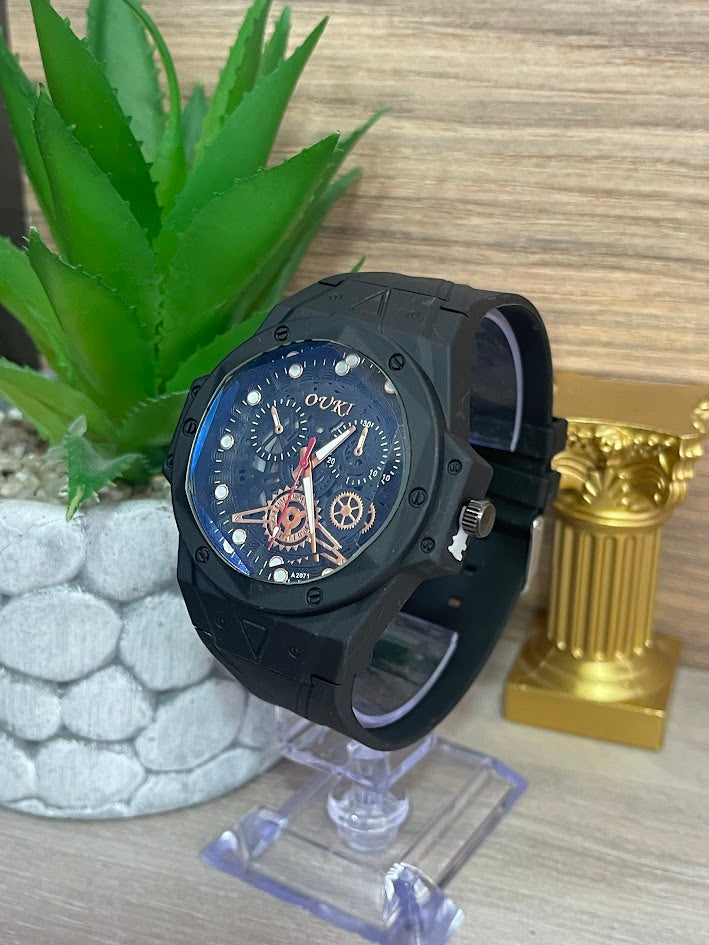 RELOJ OUKI CABALLERO NEGRO MANILLA DE SILICONA NEGRA