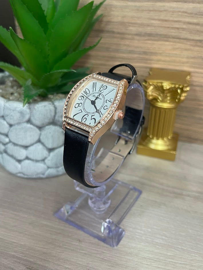 RELOJ BIAOJIE DAMA FONDO BLANCO CAJA ORO ROSA MANILLA DE CUERO NEGRA