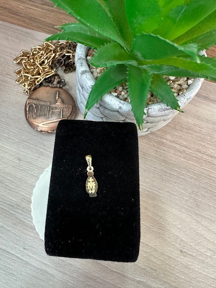 DIJE SILUETA MILAGROSA ORO LAMINADO