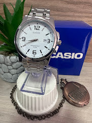 RELOJ CASIO PLAREADO ESFERA BLANCA CALENDADRIO