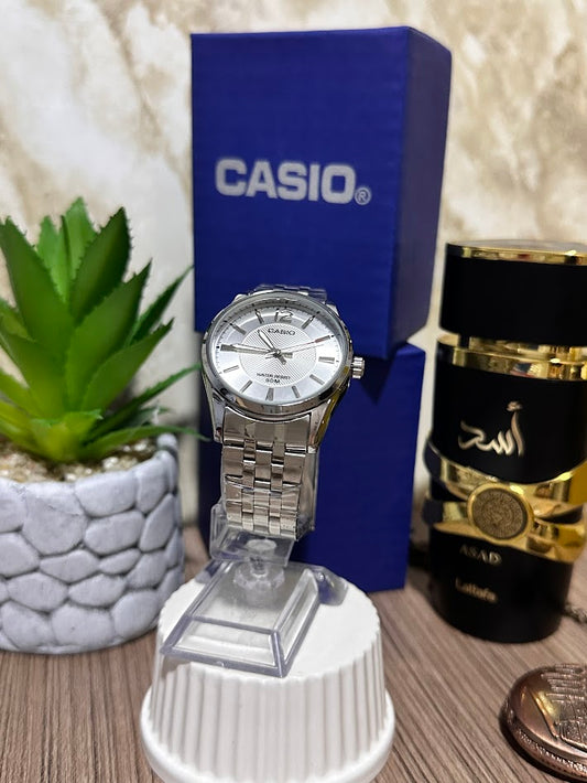 CASIO METALICO PLATEADO ESFERA PLATEADA