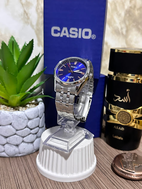 Casio Plateado Esfera Azul Detalles En Bronce