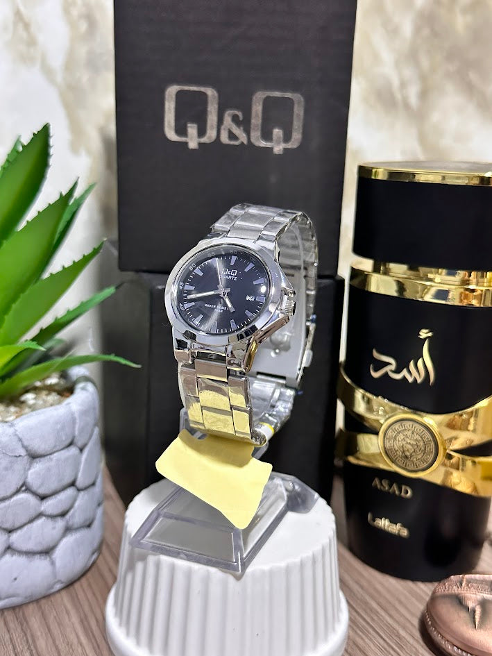 Q&A DAMA METALICO PLATEADO ESFERA NEGRA