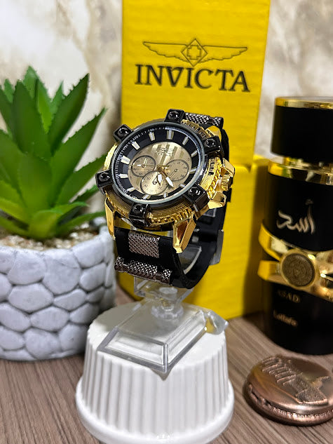 invicta Dorado Esfera Dorada y Negra Manilla Silicona