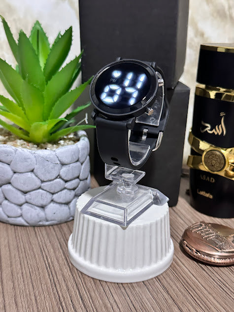 RELOJ DIGITAL TOTAL BLACK ESFERA NEGRA - VARIOS