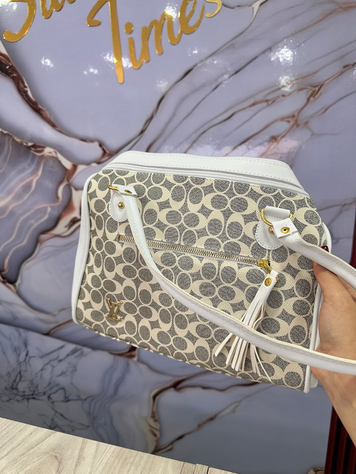 BOLSO GRANDE DE MANO BLANCO