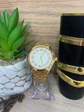 RELOJ LIMITED CABALLERO DORADO FONDO BLANCO