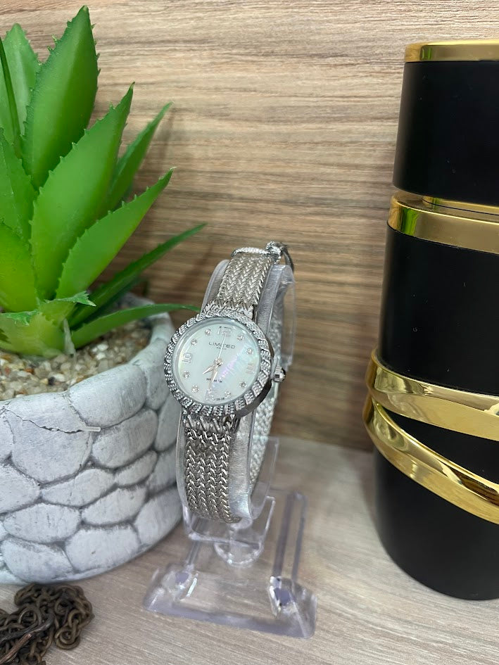 RELOJ LIMITED DAMA PLATEADO REDONDO PEQUEÑO