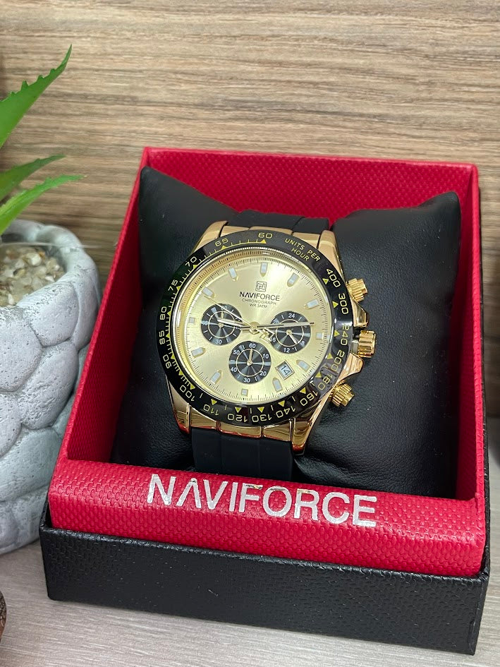 RELOJ NAVIFORCE NEGRO Y DORADO MANILLA EN SILICONA