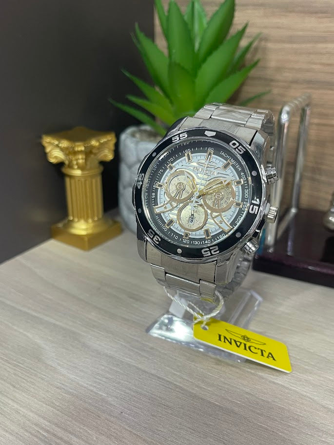RELOJ INVICTA PLATEADO ARO NEGRO CABALLERO