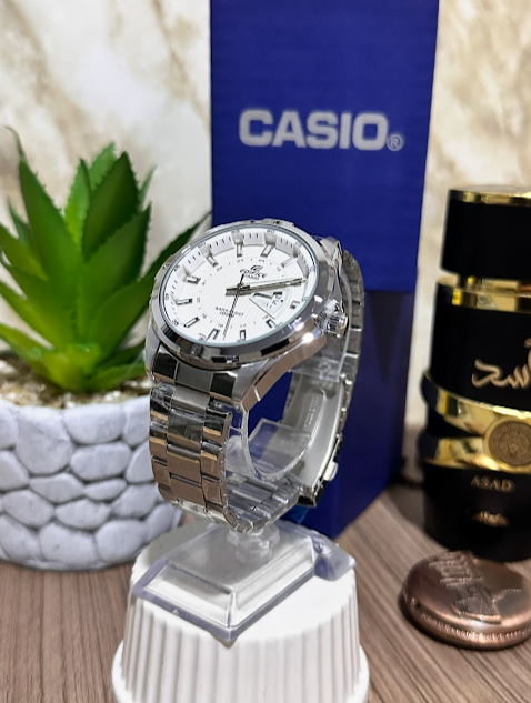 Casio Edifice Plateado Esfera Blanca