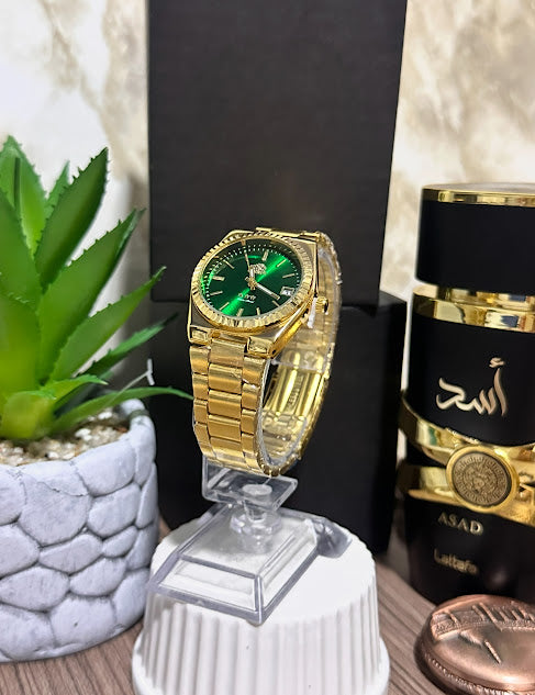 Orient Dorado Esfera Verde Aro en Relieve