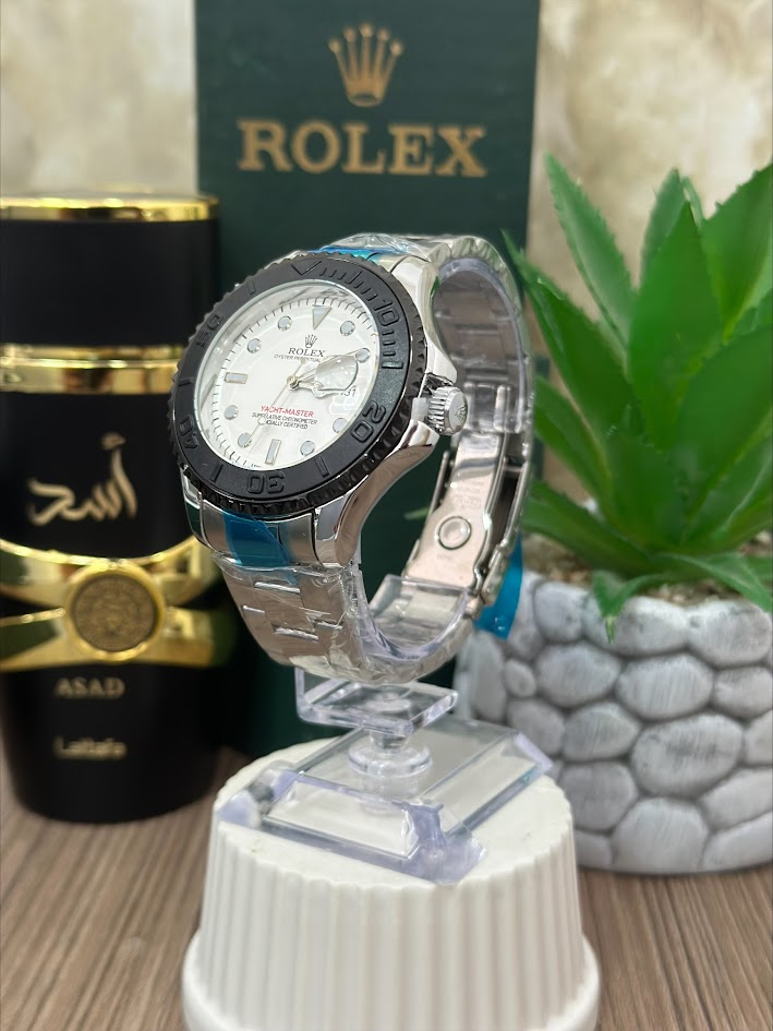 ROLEX PLATEADO ESFERA BLANCA ARO NEGRO CALENDARIO