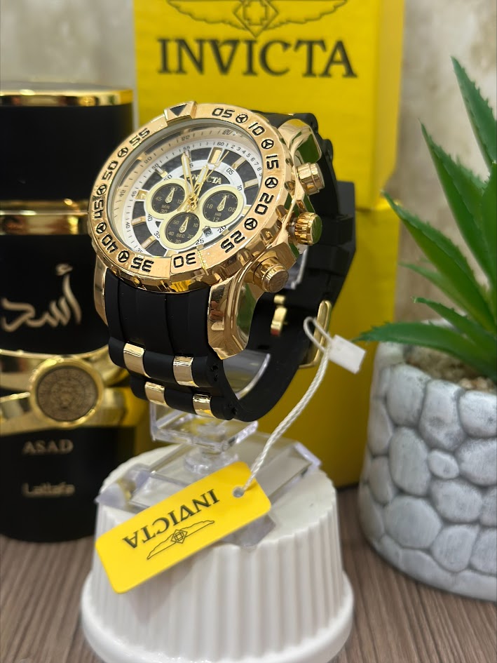 INVICTA MANILLA SILICONA ESFERA BLANCA NEGRA ARO DORADO