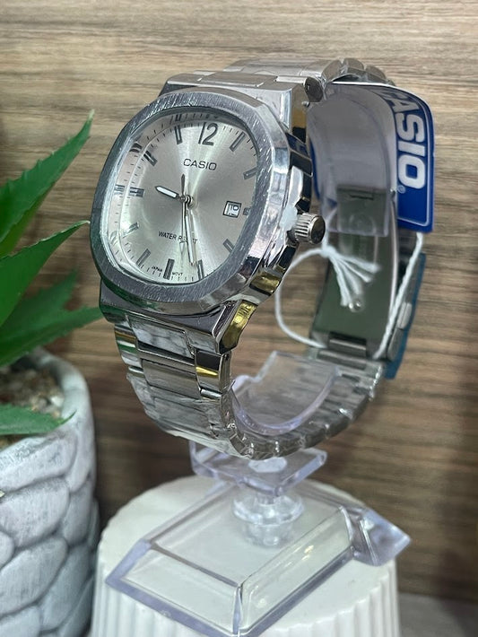 CASIO CABALLERO PLATEADO CUADRADO