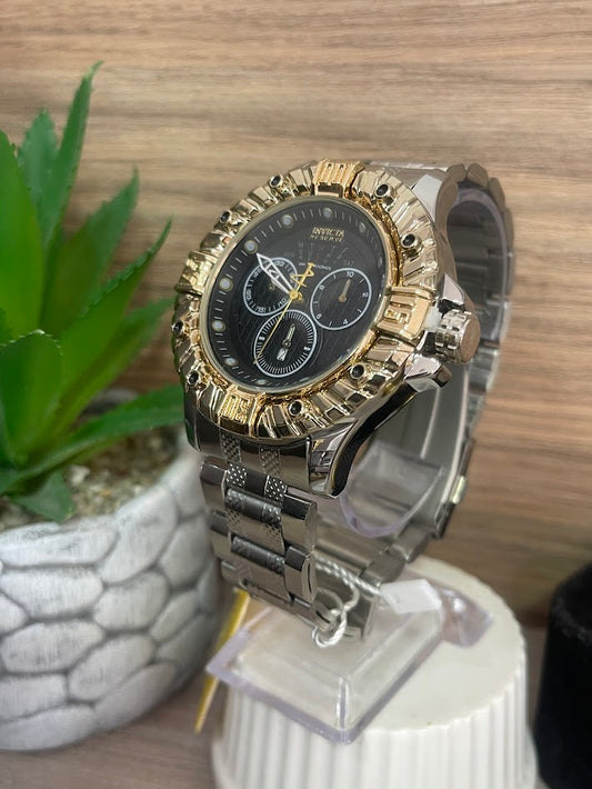 RELOJ INVICTA CABALLERO PLATEADO DETALLE DORADO