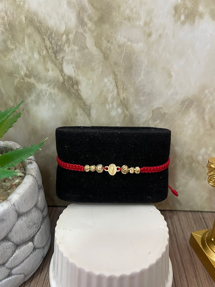 PULSERA ROJA LUPE MINI BALIN 4MM X4 5MM X2 DIAM ORO LAMINADO