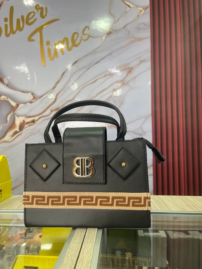 BOLSO DAMA NEGRO TIPO BAUL DETALLES CAFE