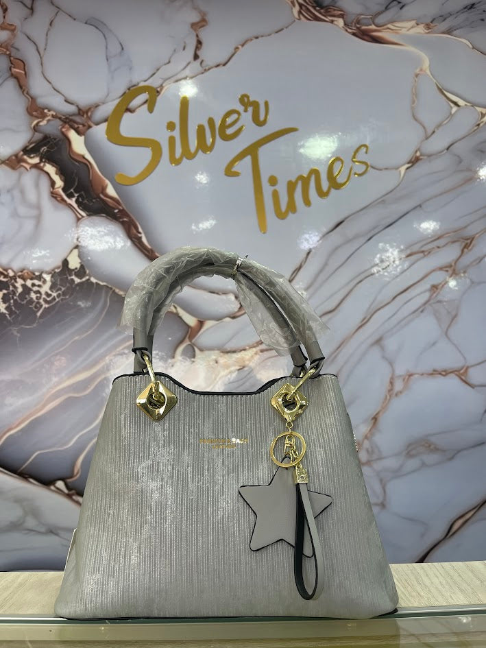 CARTERA ELEGANTE PLATEADA