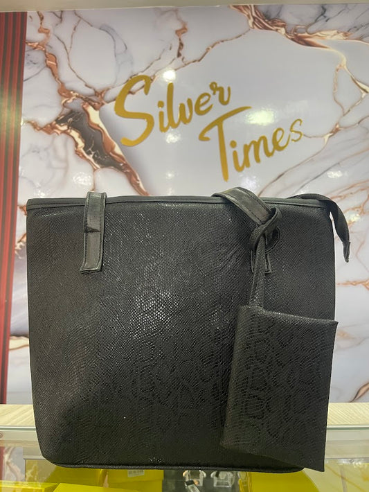 BOLSO NEGRO TIPO CARTERA