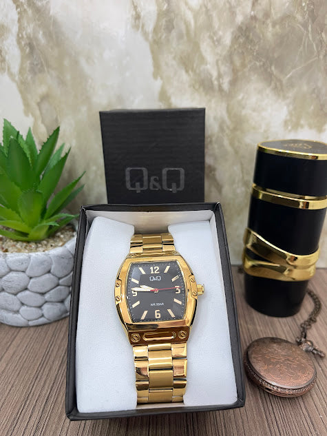 Q&Q ORIGINAL CUADRADO DORADO ESFERA NEGRA