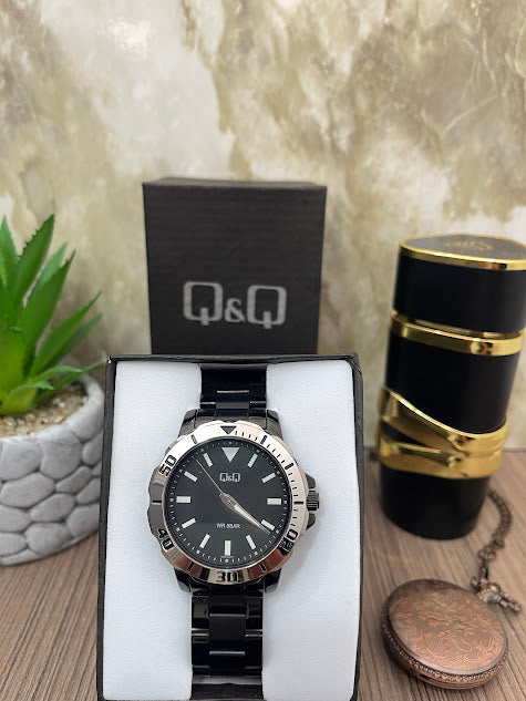 Q&Q ORIGINAL NEGRO BORDE PLATEADO