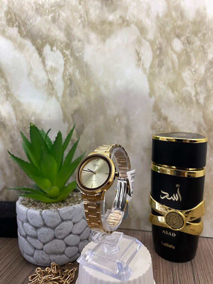 Q&Q ORIGINAL DAMA DORADO ESFERA BLANCA