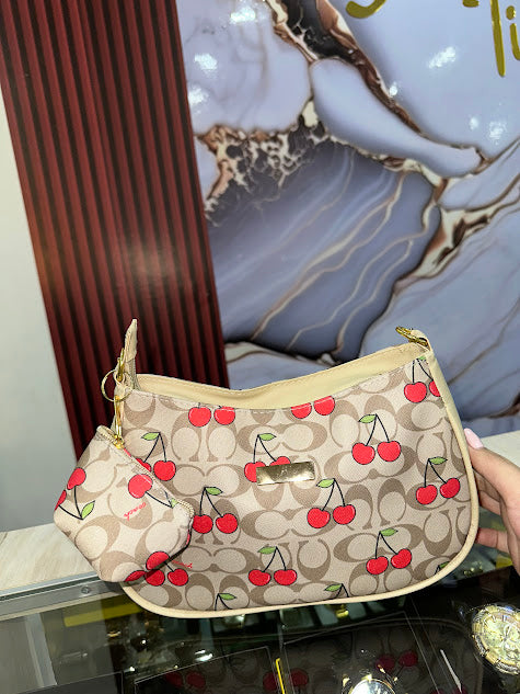 BOLSO TIPO CARTERA DE MANO BEIGE