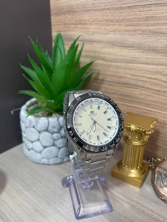 RELOJ CASIO EDIFICE CABALLERO PLATEADO FONDO BLANCO ARO NEGRO
