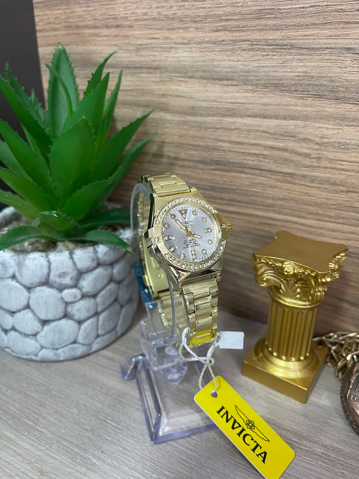RELOJ INVICTA DAMA DORADO FONDO PLATEADO DETALLES EN PIEDRA