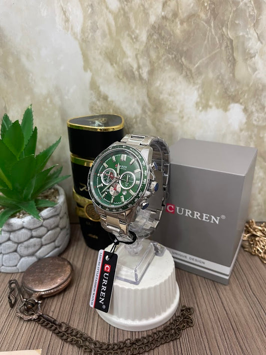 RELOJ CURREN CABALLERO PLATEADO ESFERA Y ARO VERDE