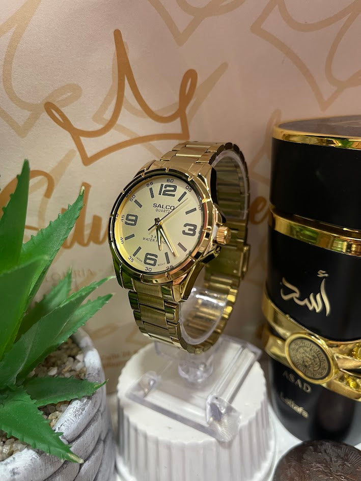 RELOJ SALCO CABALLERO DORADO NUMEROS NEGROS