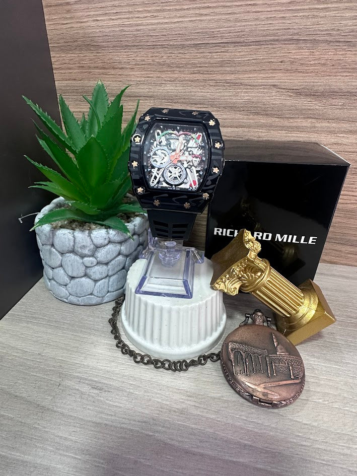 RELOJ RICHARD MILLE NEGRO DETALLES PLAREADOS ESFERA TRIBAL
