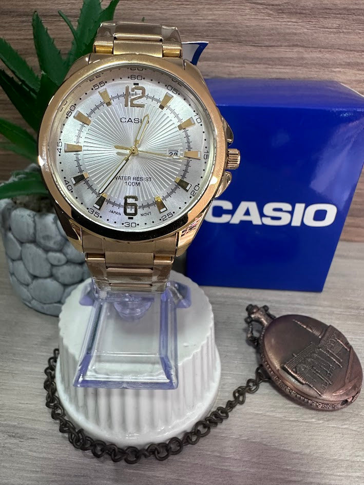 RELOJ CASIO DORADO ESFERA PLATEADA