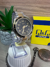 RELOJ Q&Q BICOLOR ESFERA NEGRA