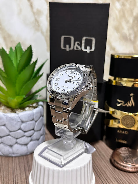 QYQ Plateado Esfera Blanca