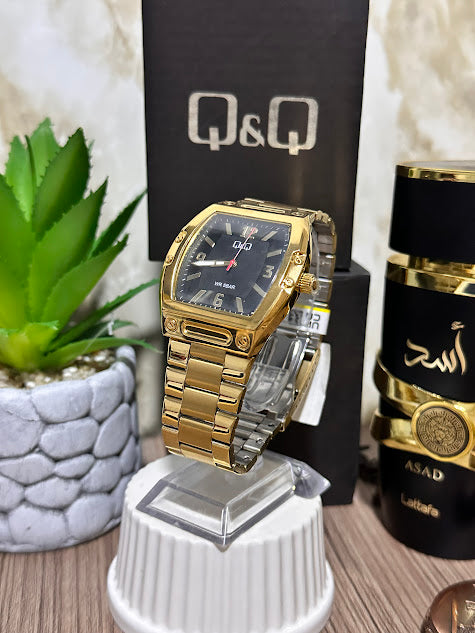 QYQ Cuadrado Dorado Esfera Negra