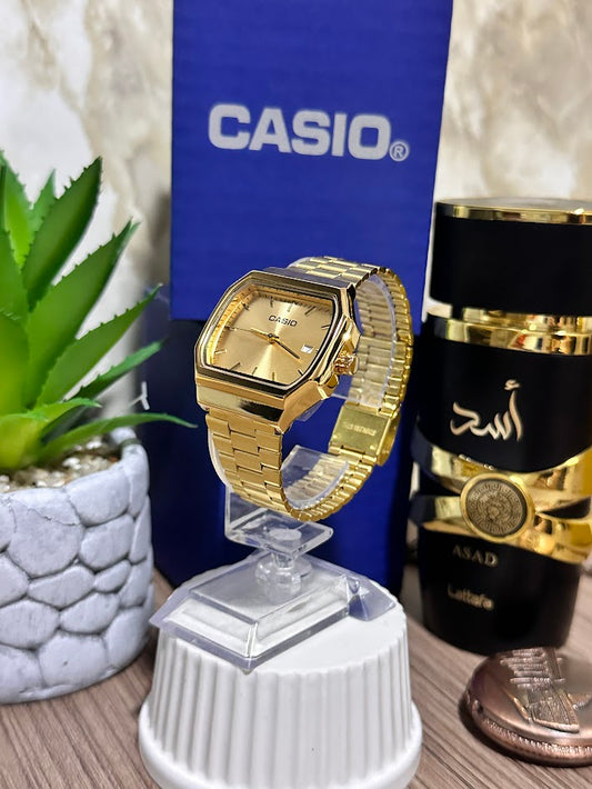 Casio Dama Cuadrado Dorado