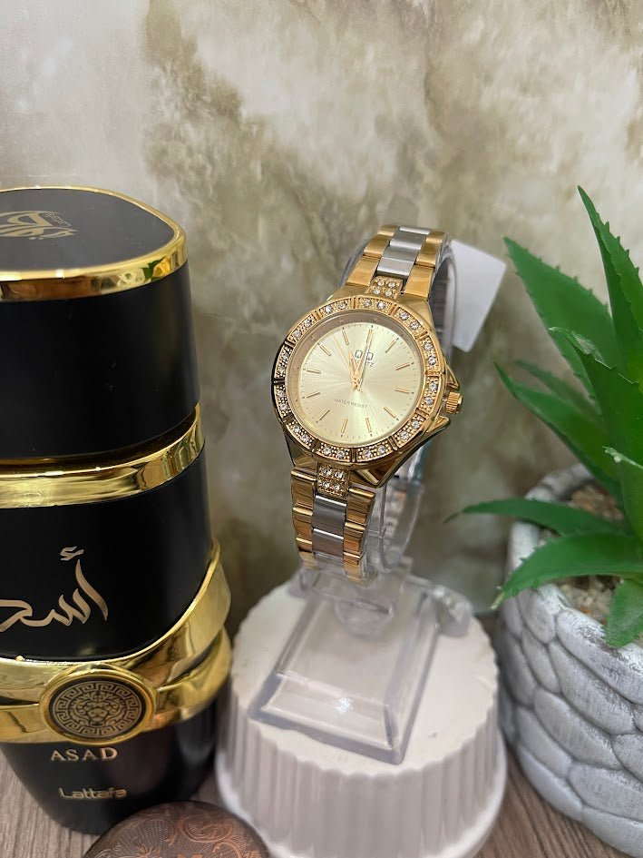 RELOJ QYQ DAMA BICOLOR CON LINDOS DETALLES EN PIEDRA