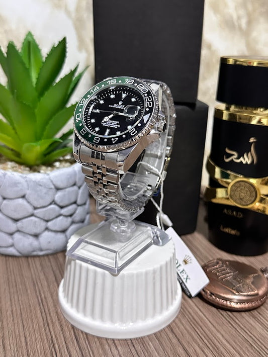 ROLEX METALICO PLATEADO FONDO NEGRO