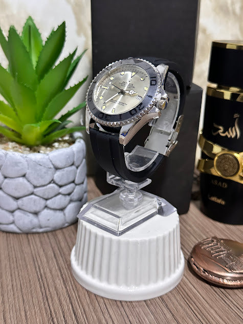ROLEX PLAEADO ESFERA PLATEADA MANILLA SILICONA NEGRA
