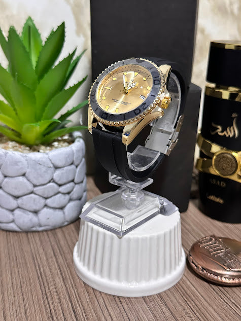 ROLEX DORADO ESFERA DORADA MANILLA DE SILICONA NEGRA