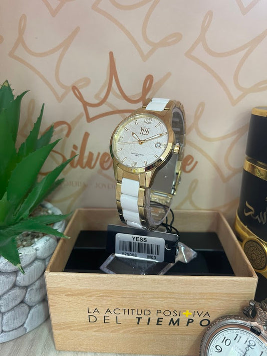 RELOJ DAMA YESS BICOLOR ESFERA DORADA MANILLA ACERADA Y ACRILICO Y25006