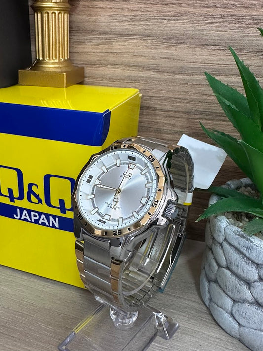 RELOJ QYQ BICOLOR FONDO PLATEADO