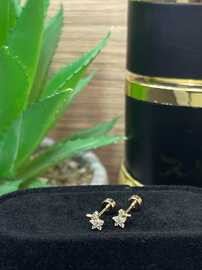 TOPO SEGURIDAD MINI FLOR CIRCON 5MM ORO LAMINADO