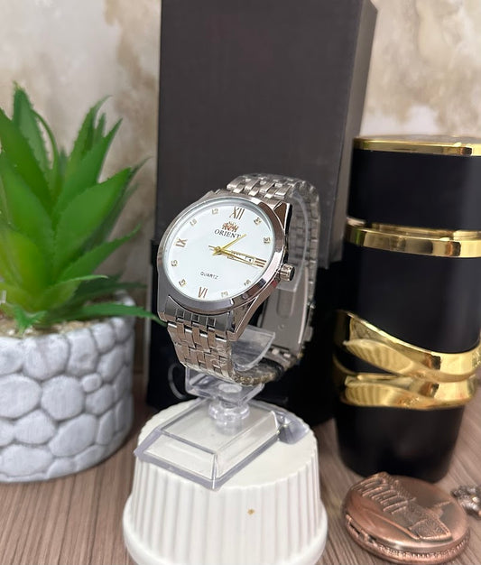 ORIENT METALICO PLATEADO ESFERA BLANCA
