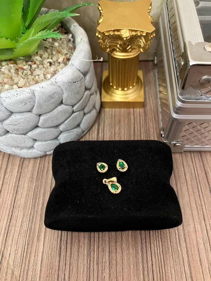 JUEGO PIEDRA GOTA BORDE DIAM 6MM VERDE ORO LAMINADO
